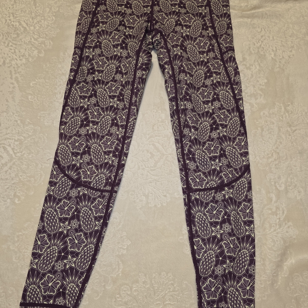Feed Me Fight Me Tiki Print Leggings - Picture 2 of 6